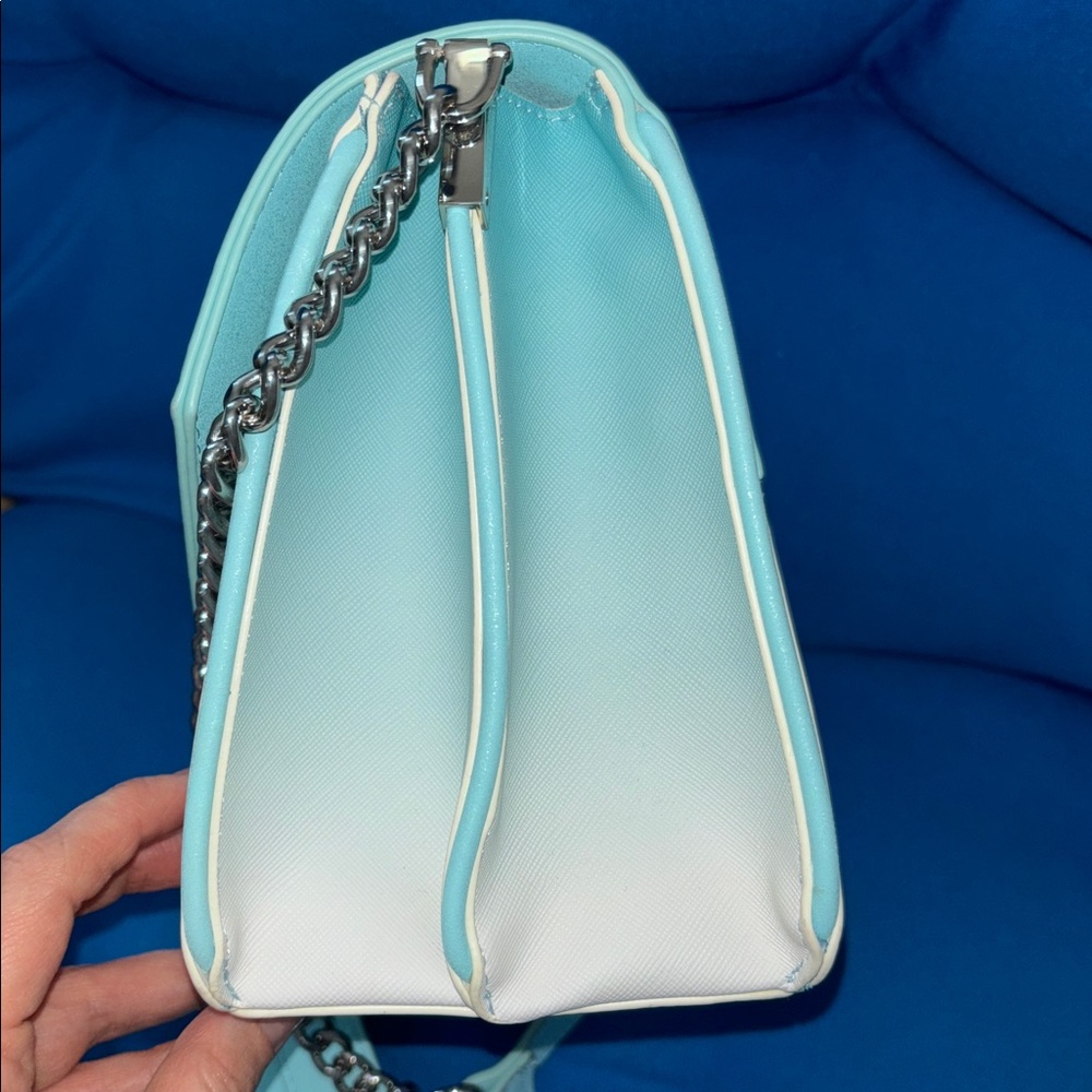 Loungefly Frozen Purse Elsa Themed Colored Blue White Silver Gently Used - Picture 4 of 9